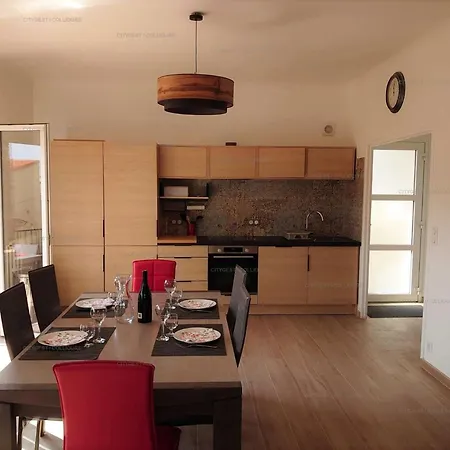 6creu1 - Confortable Avec Terrasses Et Jardinet Dans Maison كولِيورْ
